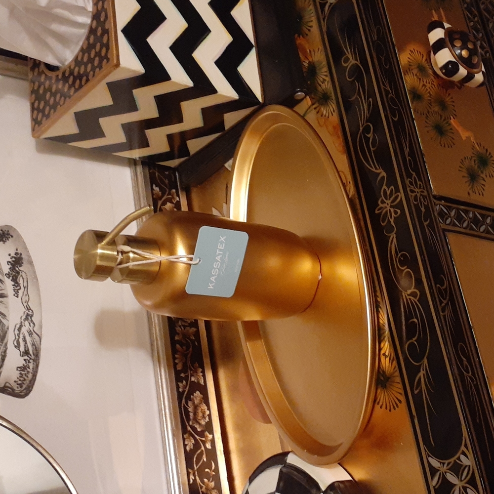 VANITY TRAY/ DISPENSER 2PC SET NWT KASSATEX GOLD